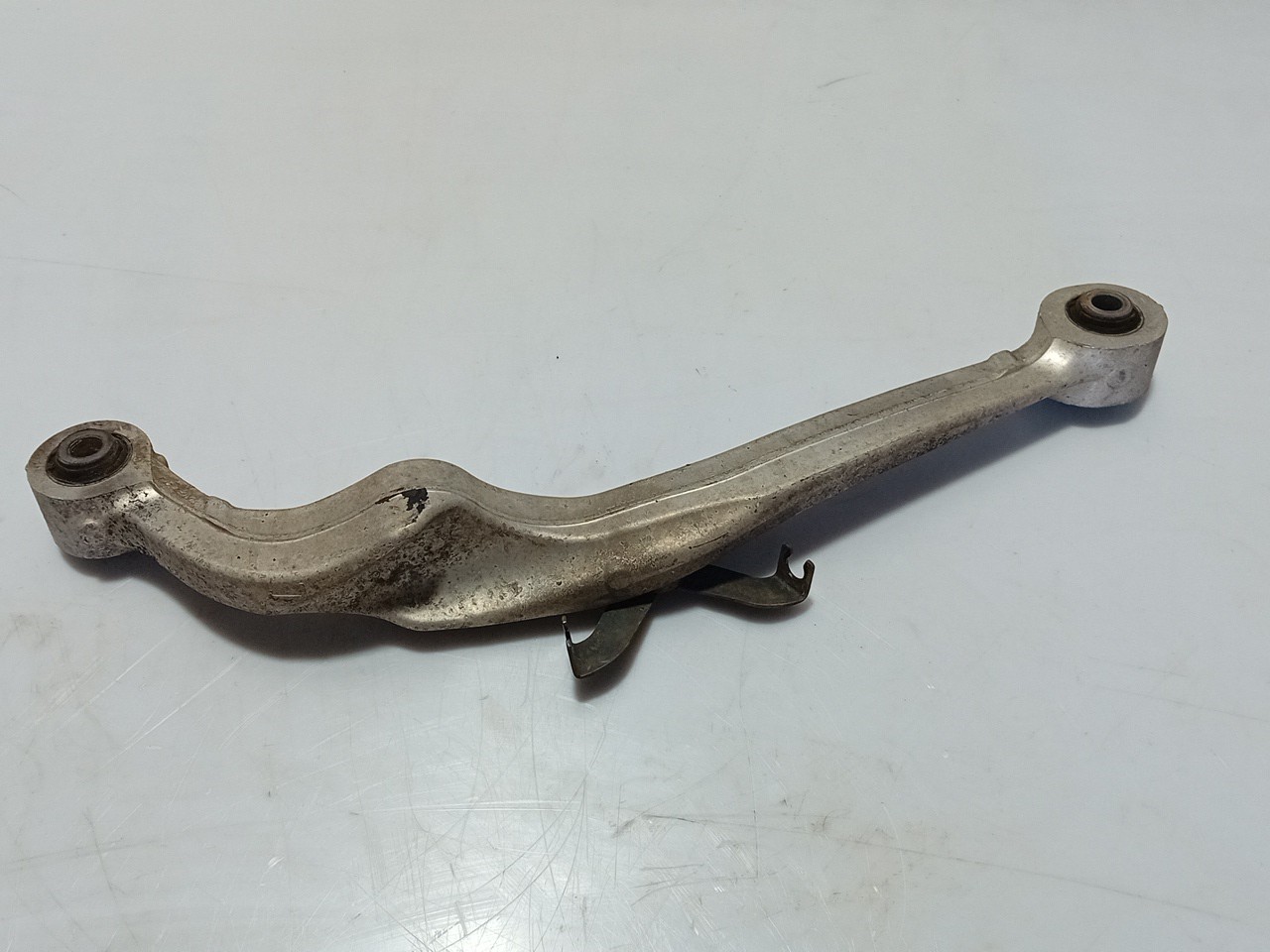 Left front suspension arm