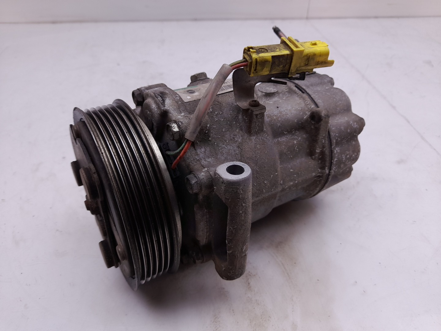 AC compressor