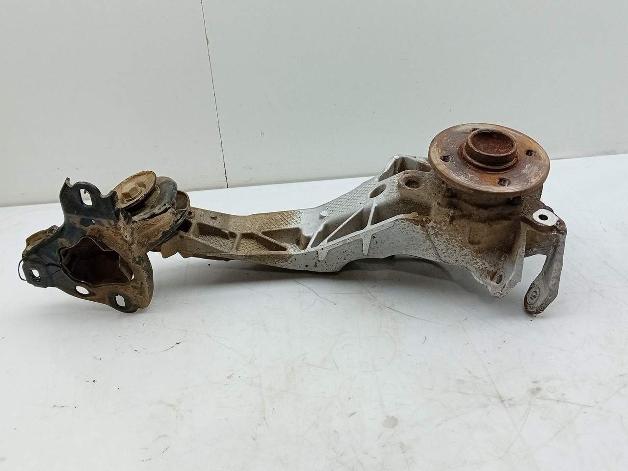 Right rear steering knuckle MINI Mini Clubman (R55) Imagem-1