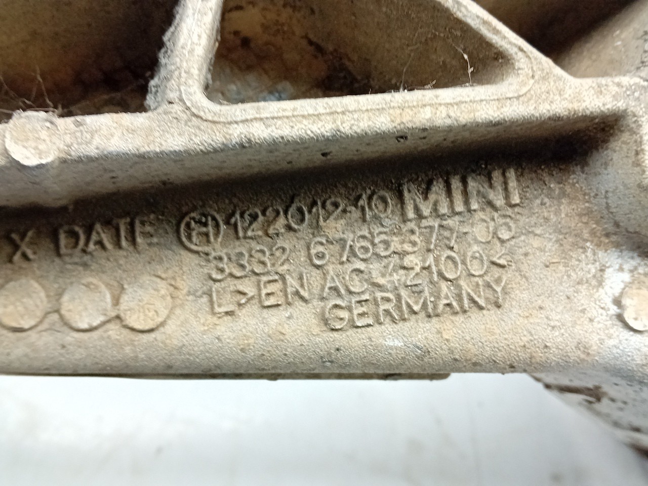 Left rear steering knuckle MINI Mini Clubman (R55) Imagem-2