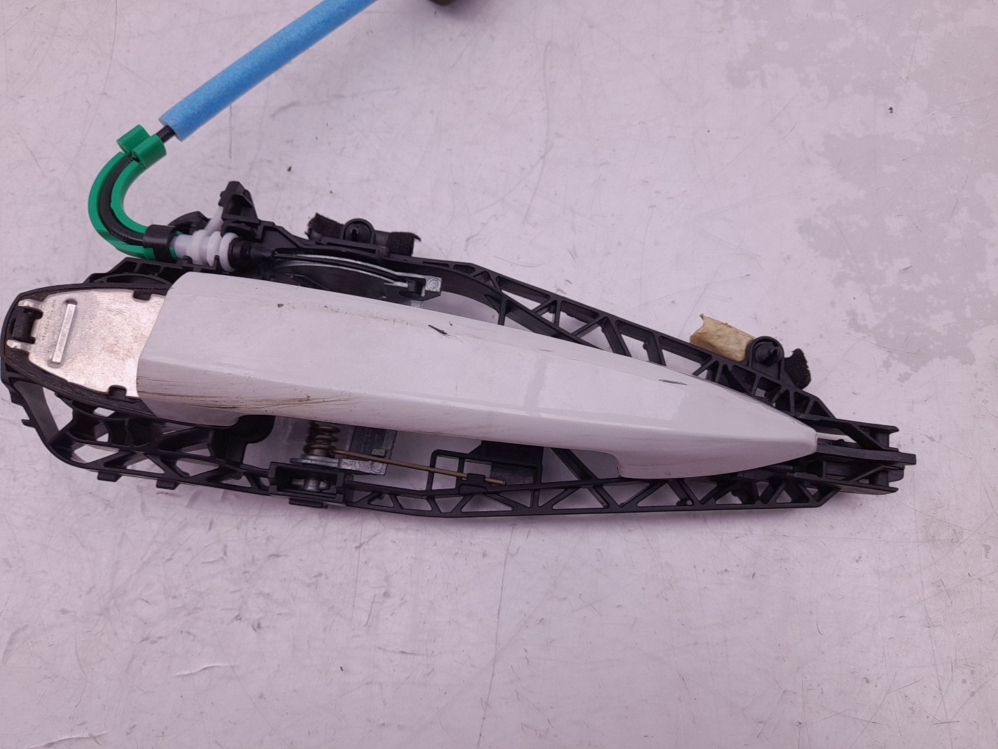 Left rear door handle BMW X1 (F48) Imagem-1