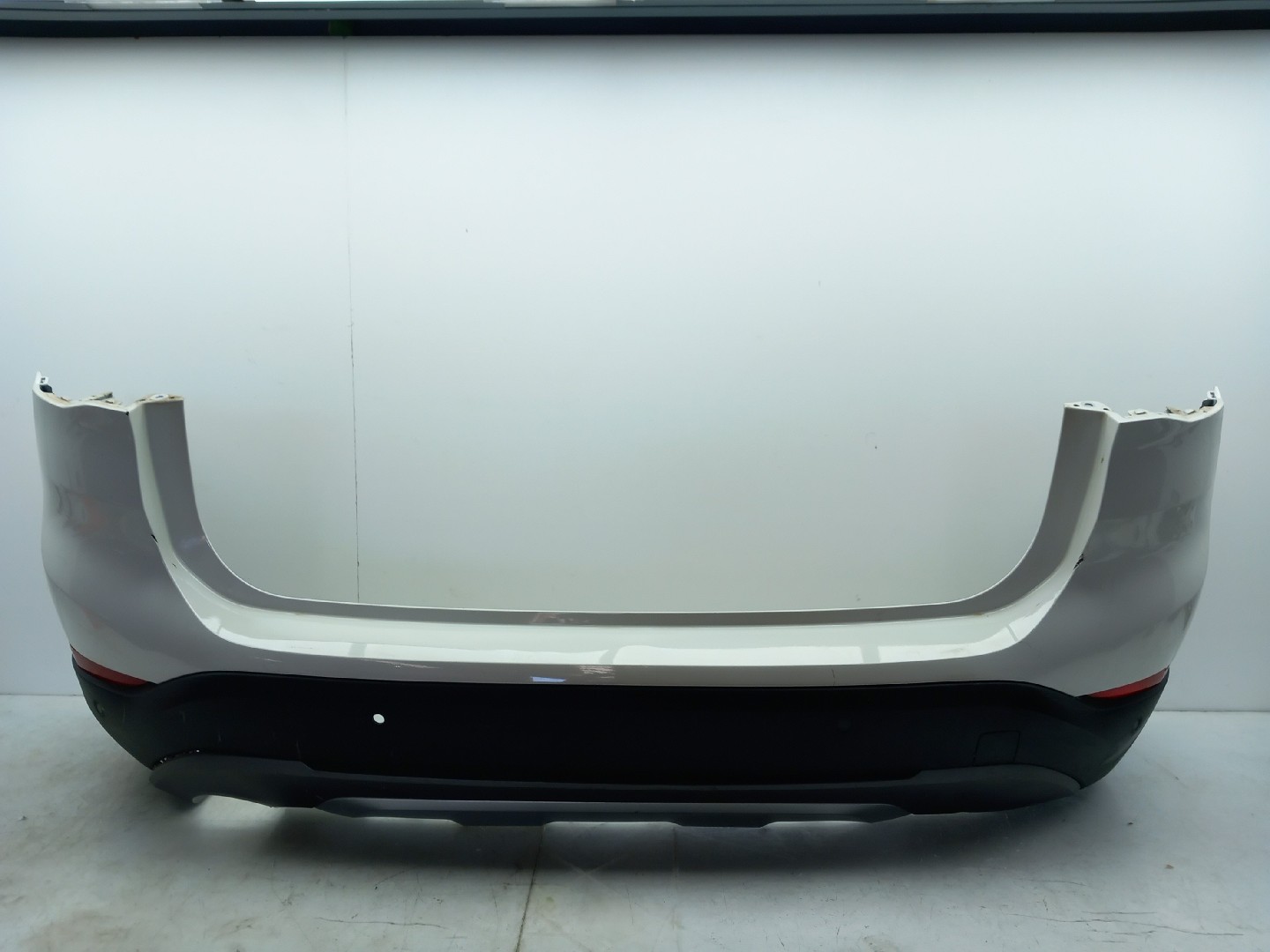 Paraurti posteriore BMW X1 (F48) Imagem-0