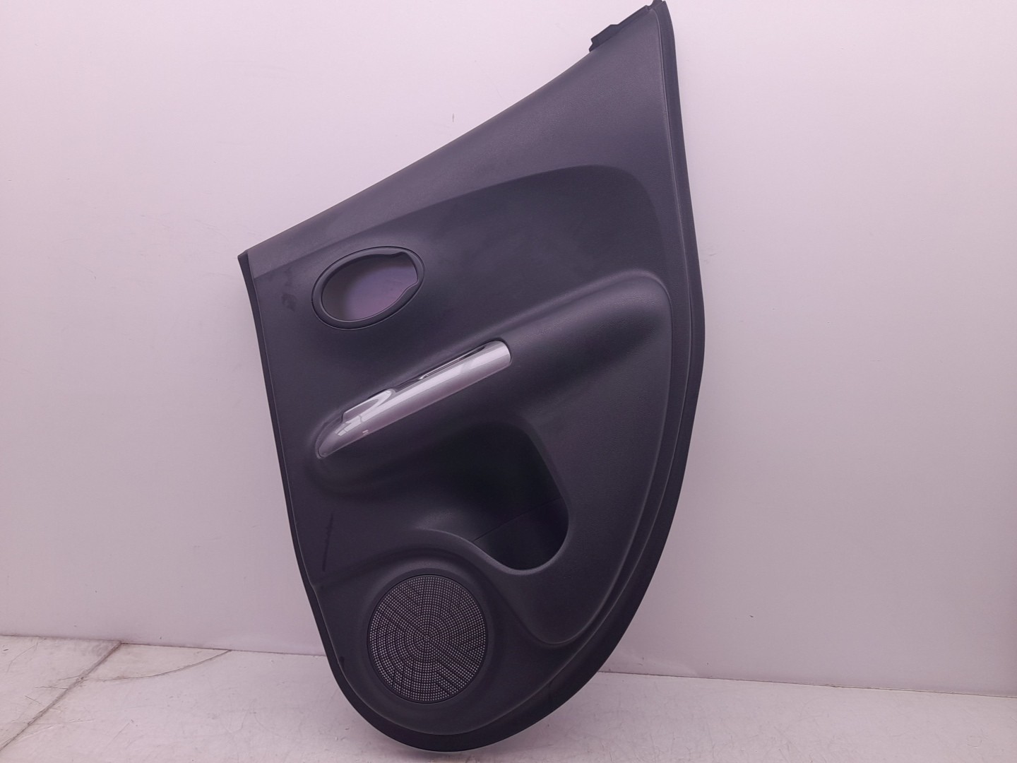 Rivestimento porta posteriore destra NISSAN Juke (F15) Imagem-1