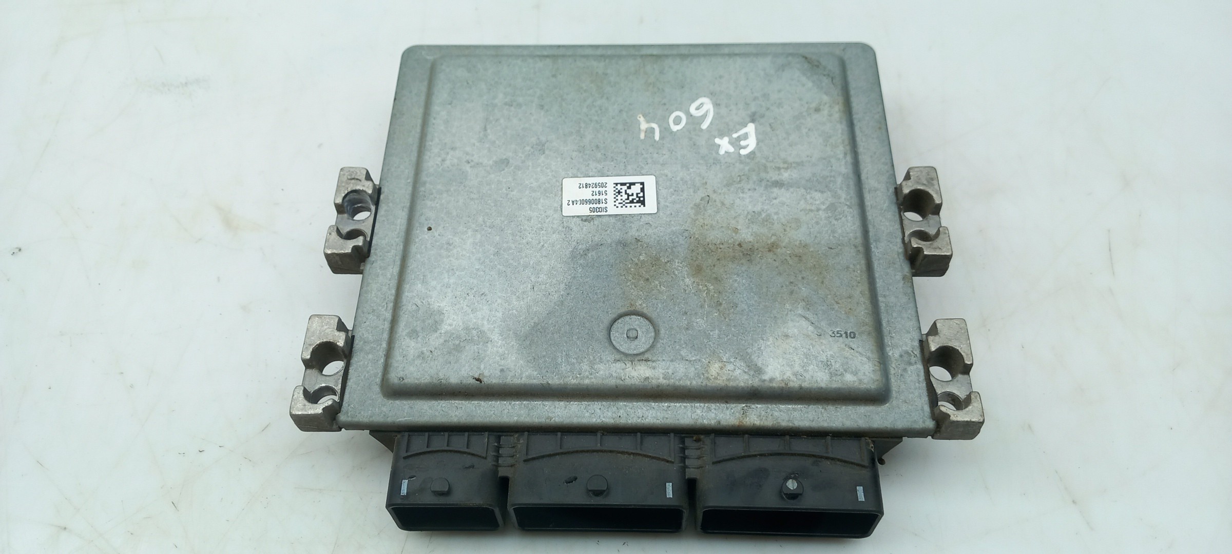 Centralina motor / ECU NISSAN Juke (F15) Imagem-1