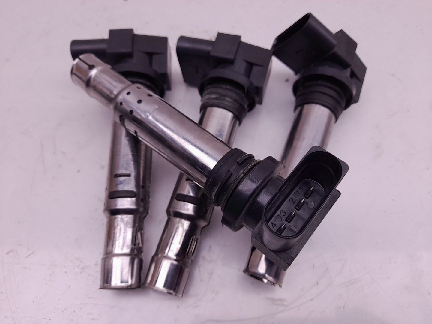 Glow plug Relay SEAT Ibiza IV (6J5, 6P1) Imagem-1