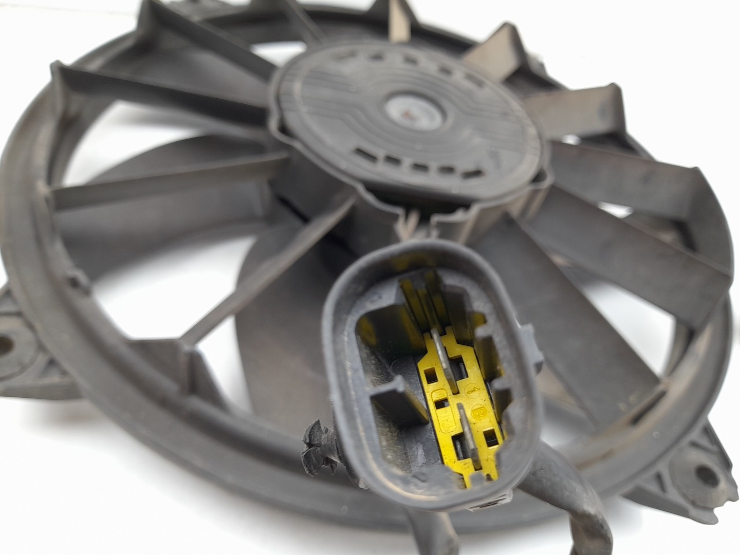 Termoventilador / motoventilador PEUGEOT 5008 I (0U_, 0E_) Imagem-3