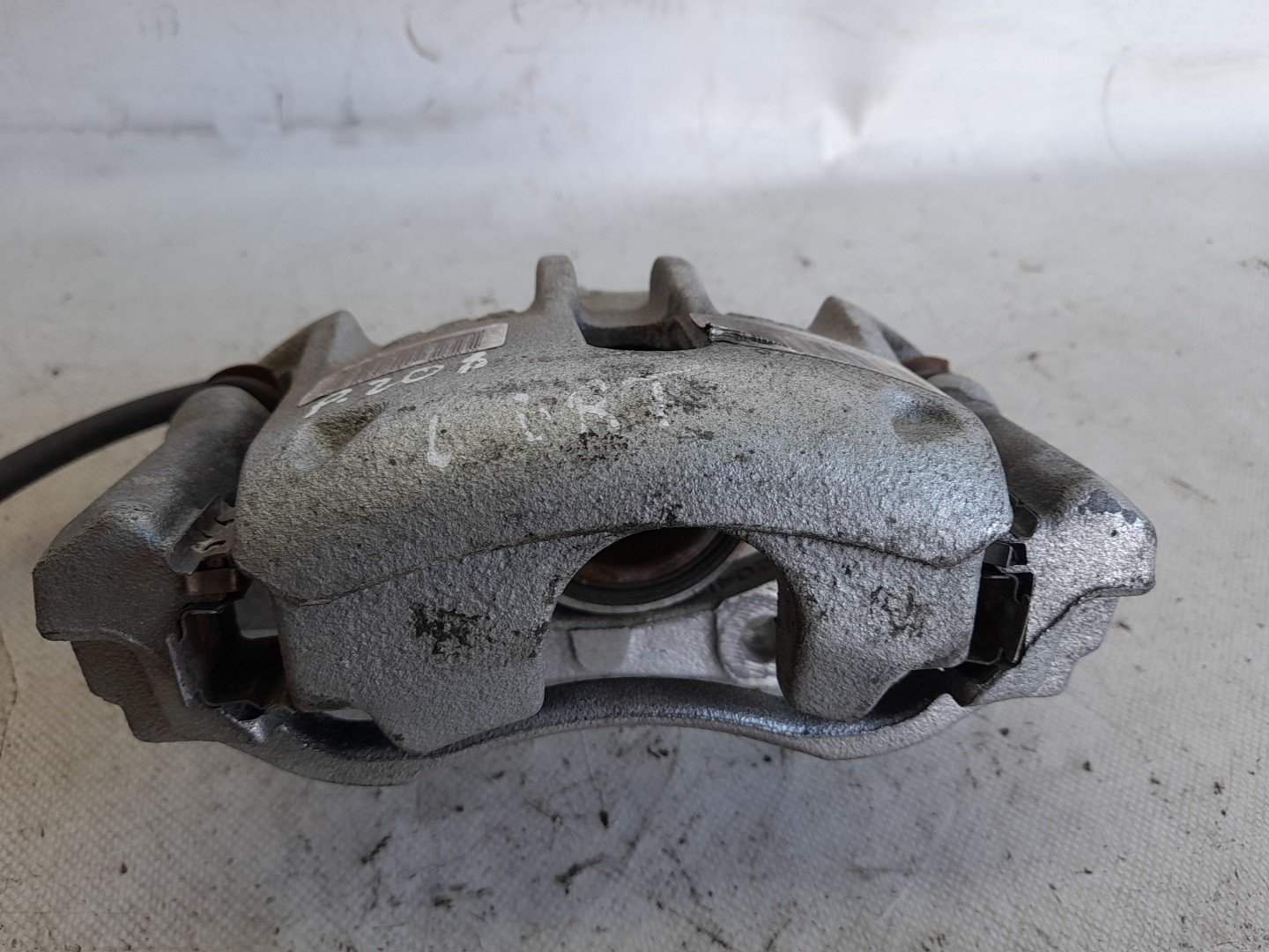 Pinça travão / maxila de travão frente direita PEUGEOT 208 Imagem-1