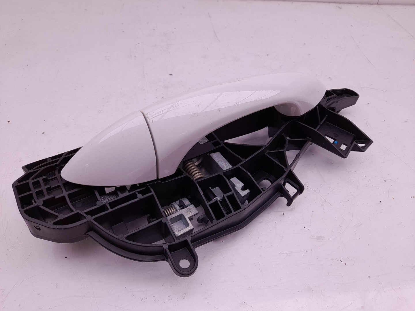Right rear door handle
