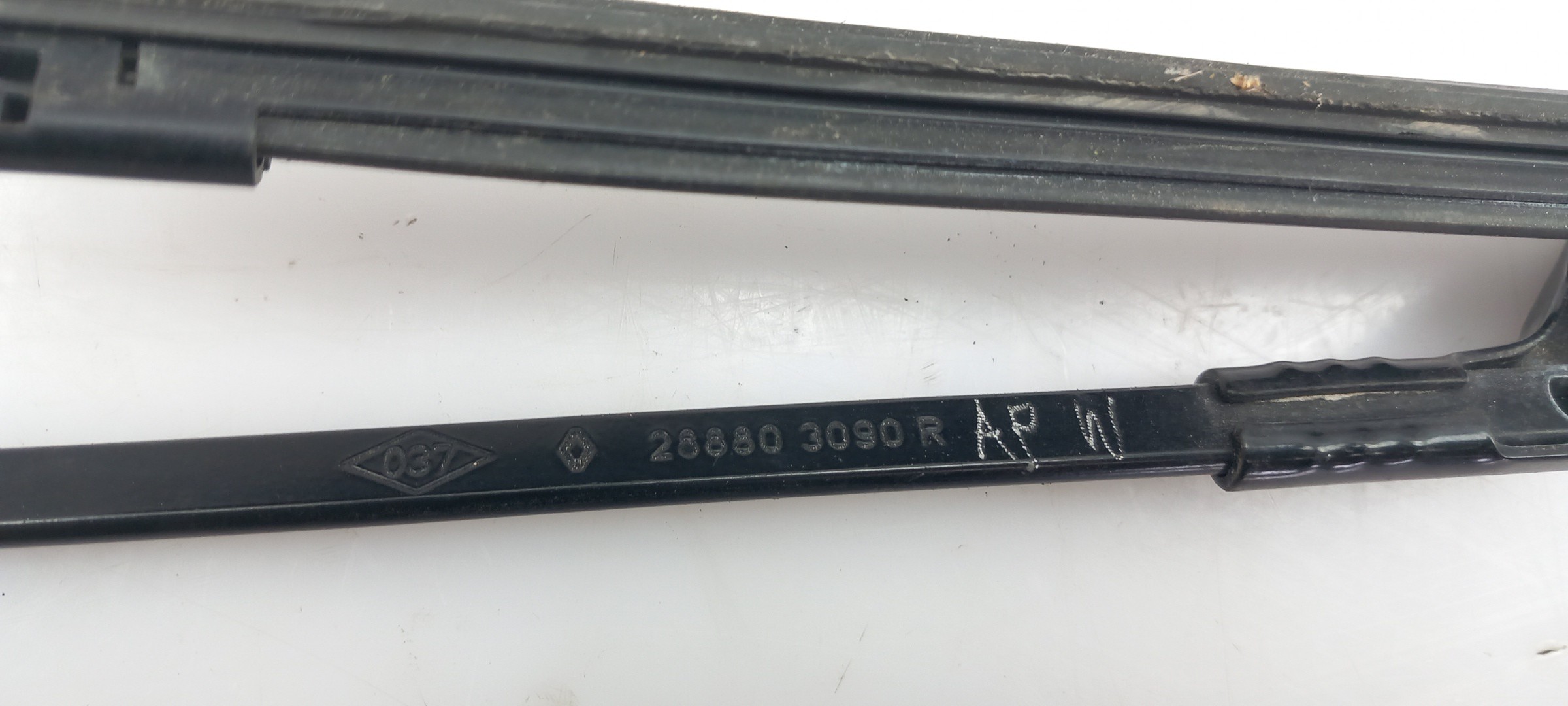 Windscreen wiper arm Right front RENAULT Twingo II (CN0_) Imagem-2