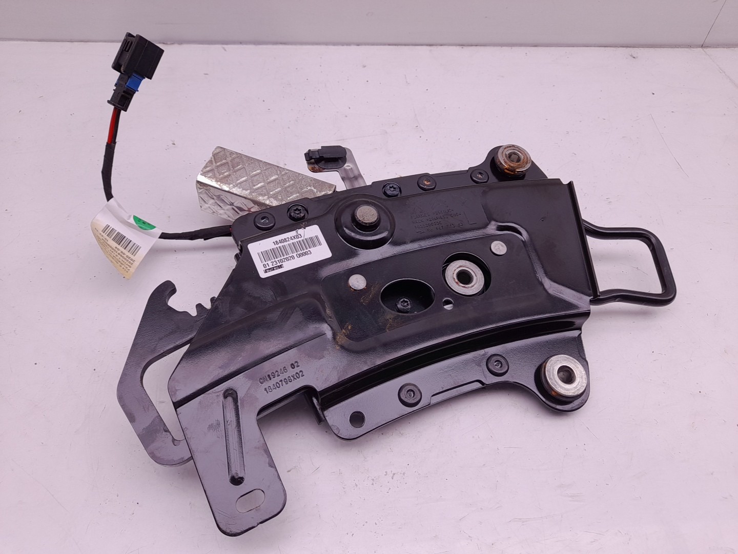 Seat Adjustment Motor DS DS7 Crossback (J_) Imagem-1