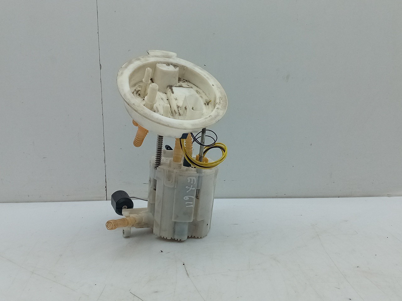 Bomba de combustible BMW 1 (F20) Imagem-1