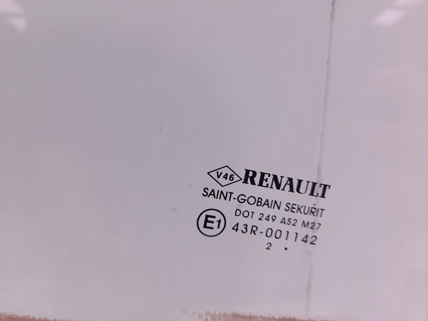 Vitre porte arrière Droite RENAULT Megane III (BZ0_) Imagem-1