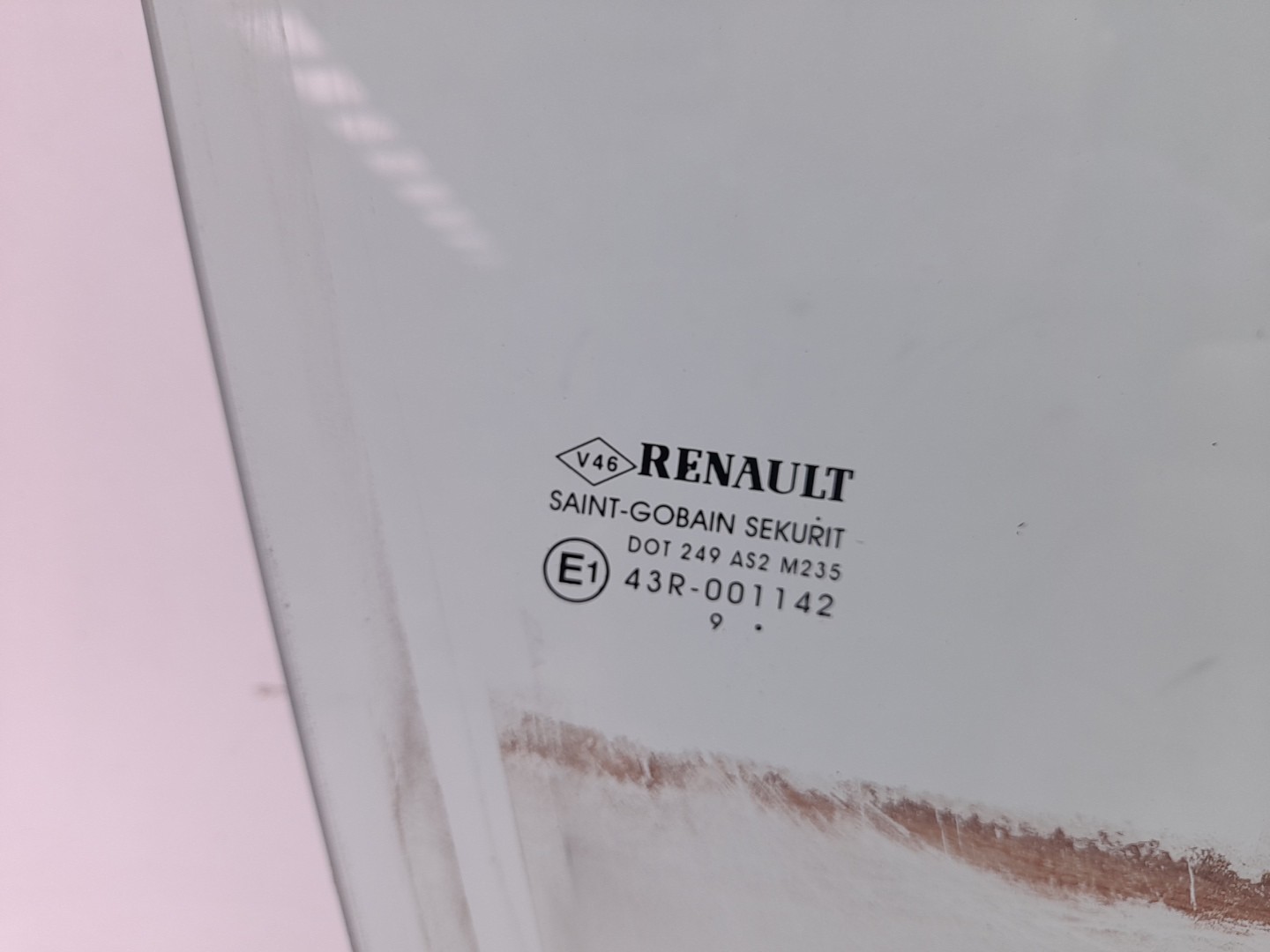 Vitre porte avant Droite RENAULT Megane III (BZ0_) Imagem-1