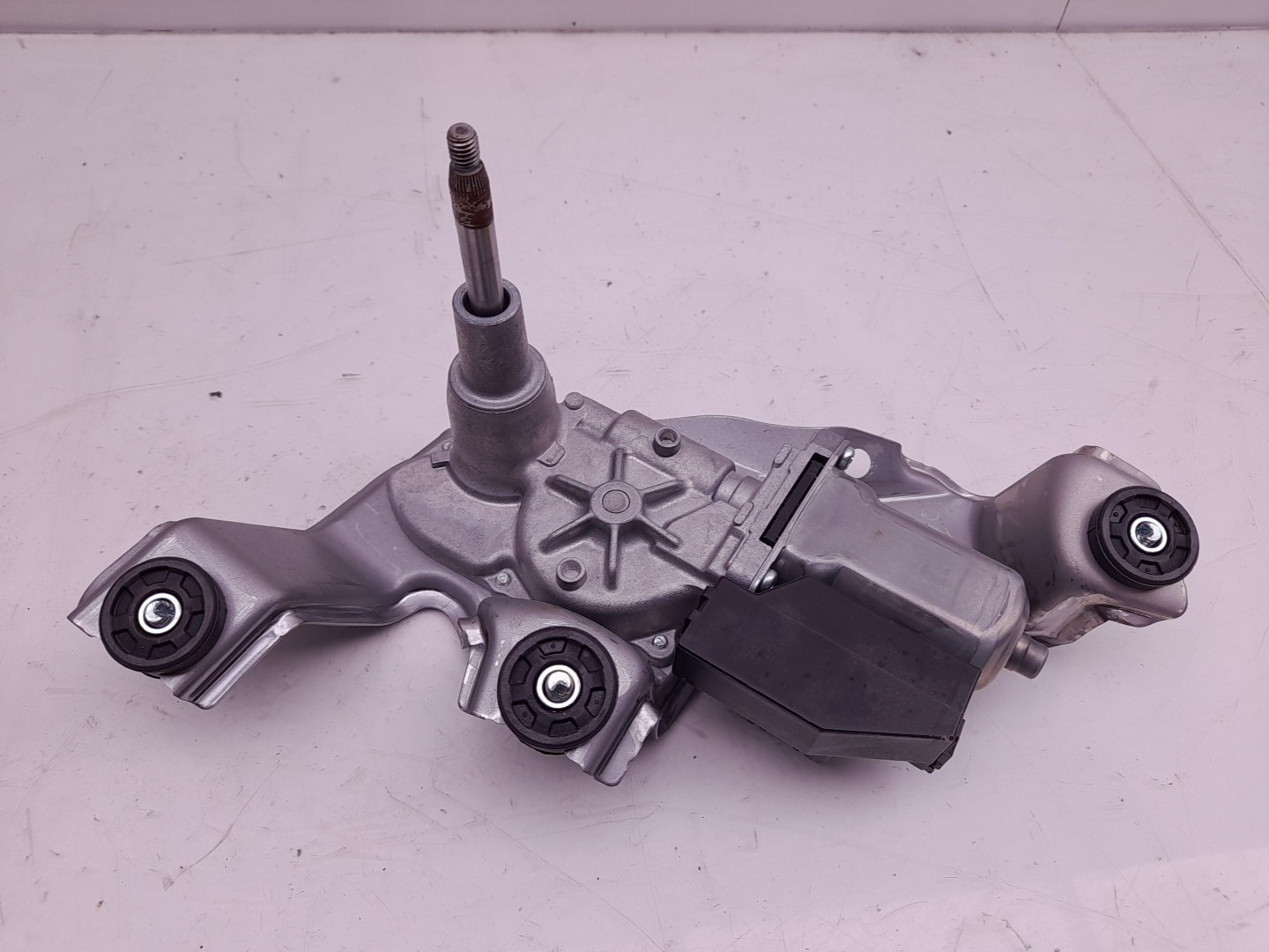 Rear Wiper Motor TOYOTA Auris Hatchback (_E18_) Imagem-1