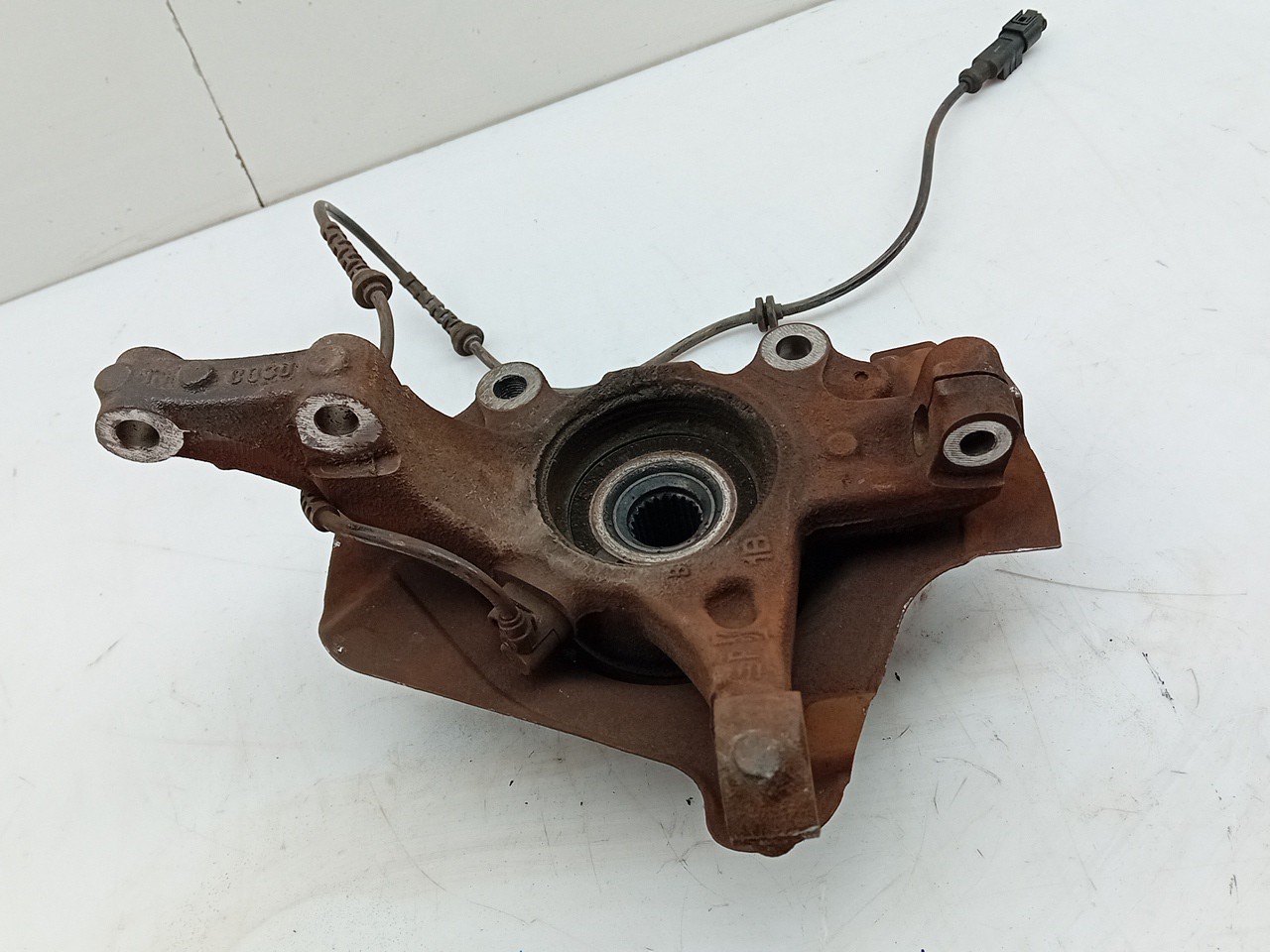 Fusée avant gauche FIAT Punto Evo (199_) Imagem-1