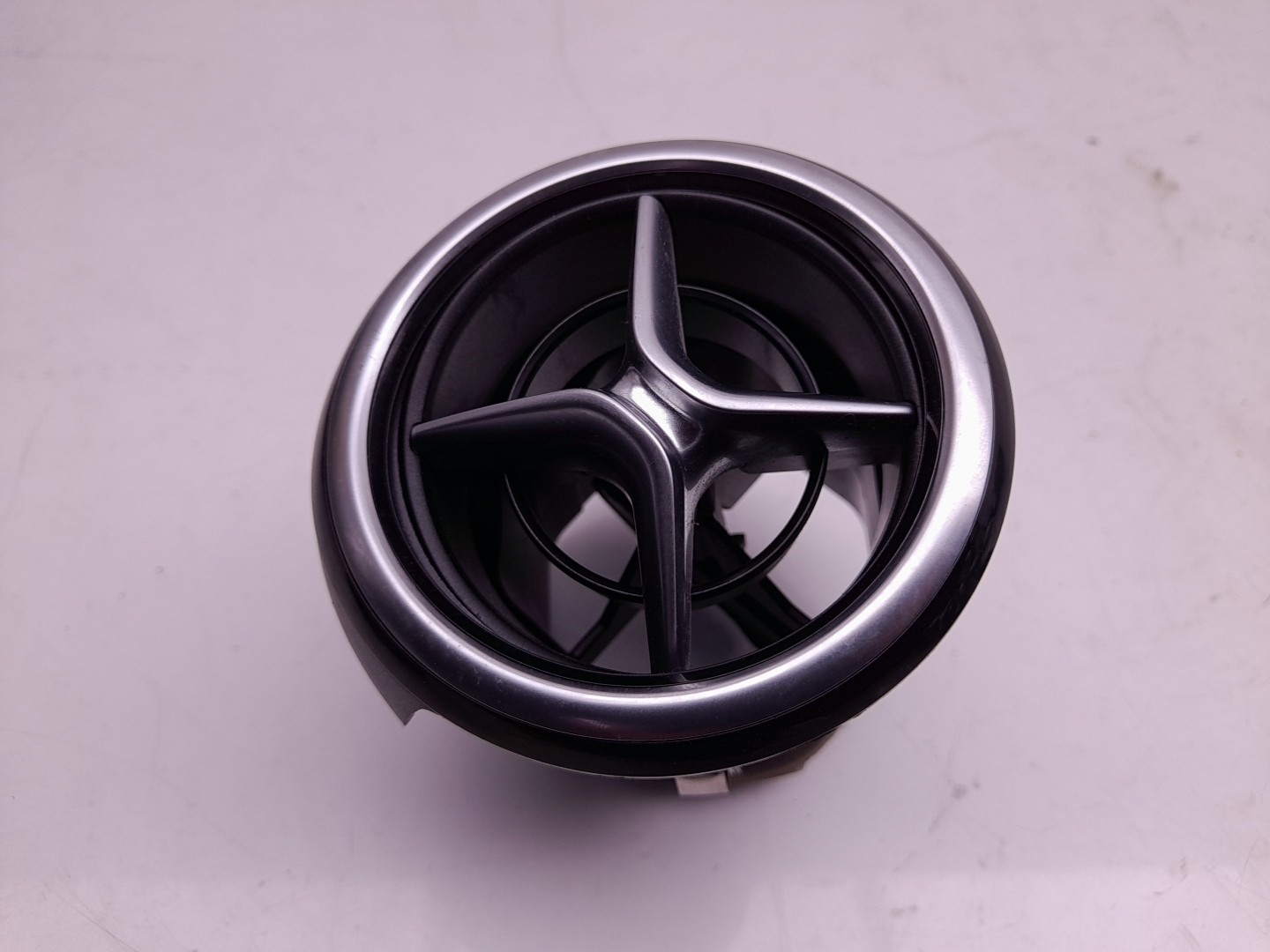 Diffuser / air vent MERCEDES-BENZ Classe B (W246, W242) Imagem-0