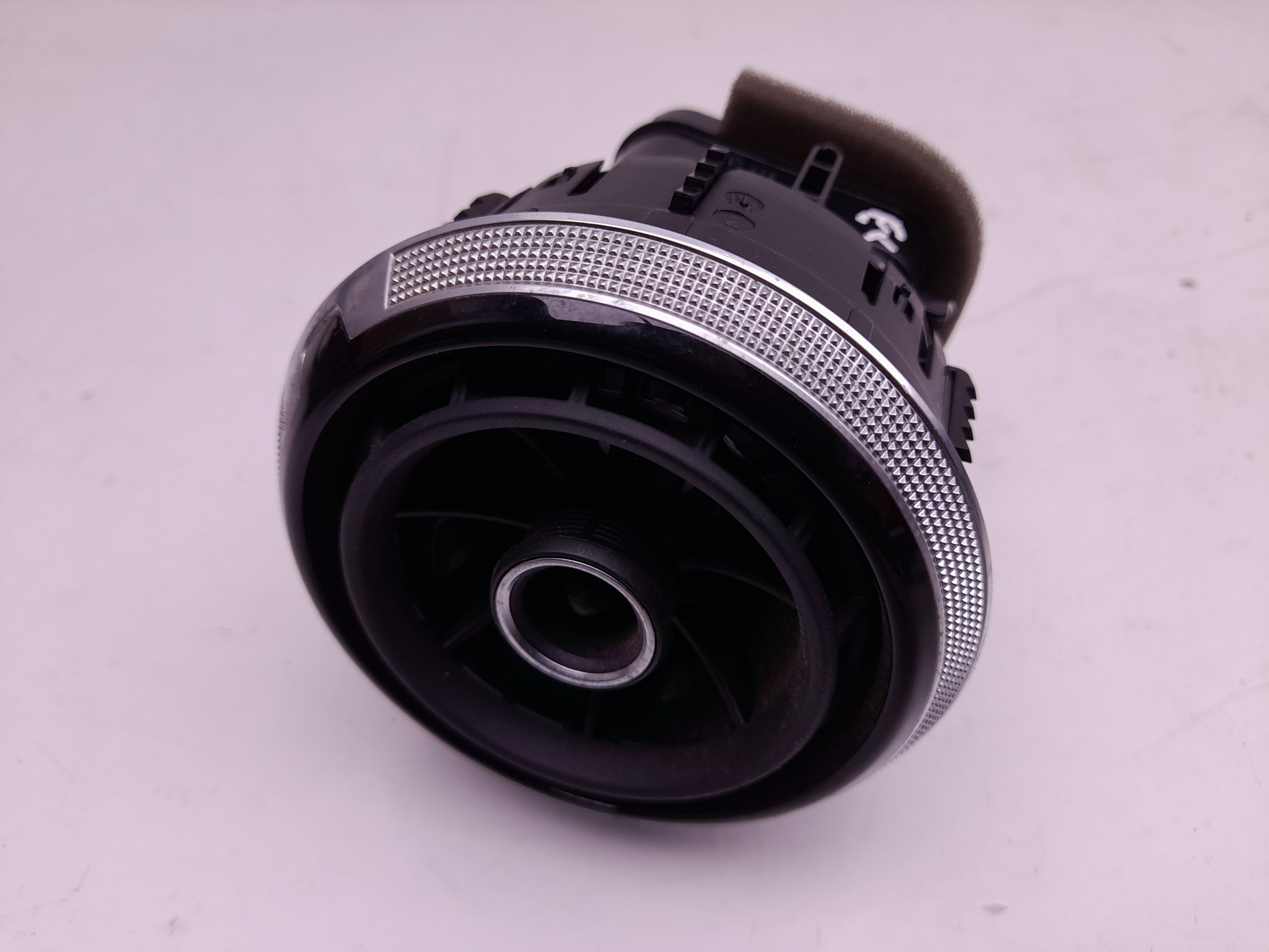 Difusor / saída de ar AUDI A3 Sportback (8VA, 8VF) Imagem-1