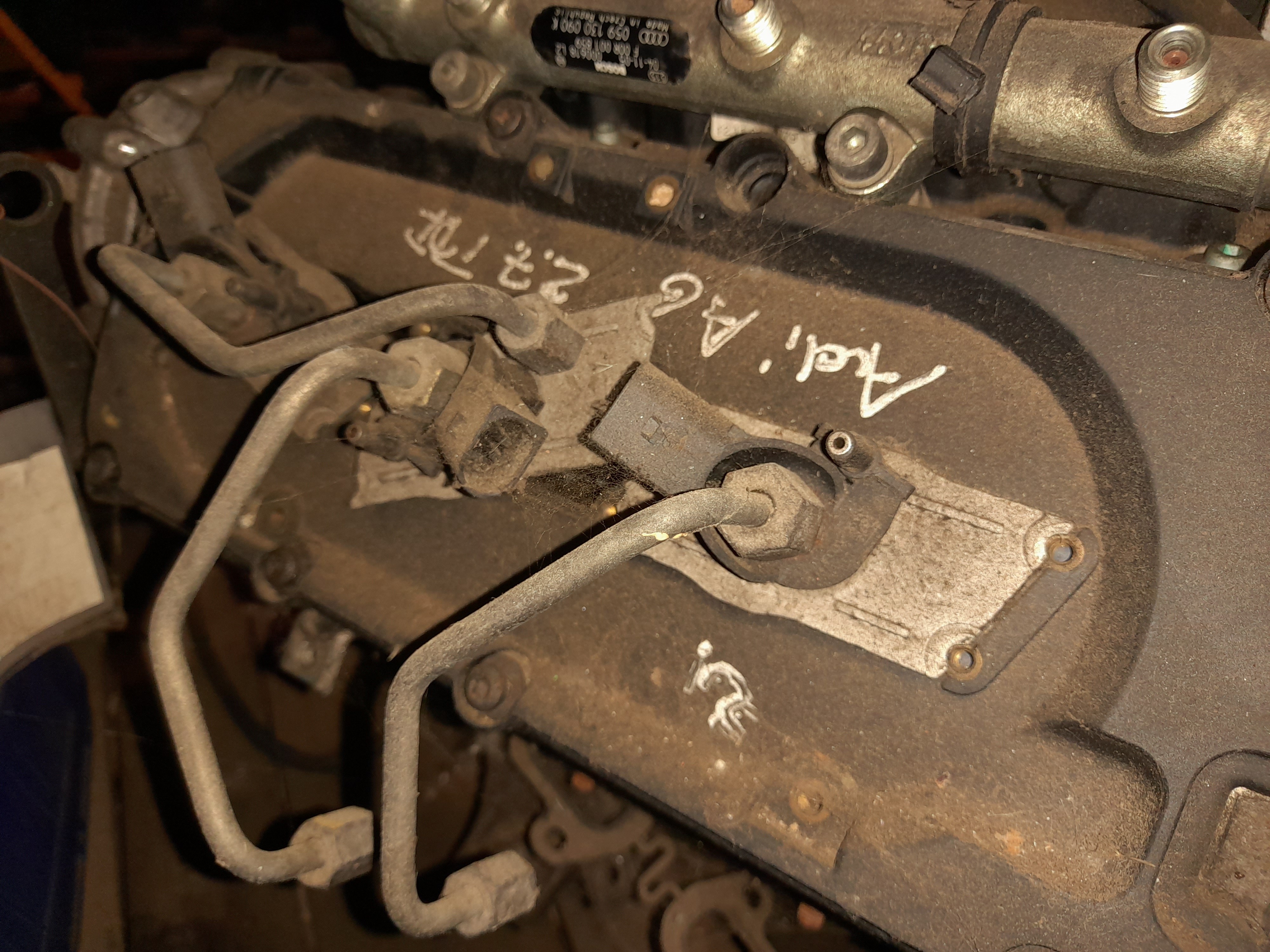Injecteur AUDI A6 (4F2, C6) Imagem-1
