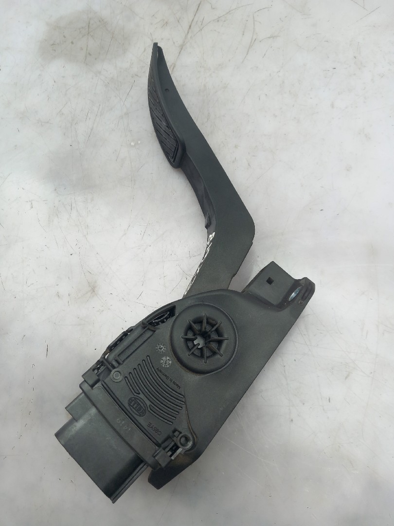 Pedal acelerador FORD Fiesta VI (CB1, CCN) Imagem-1