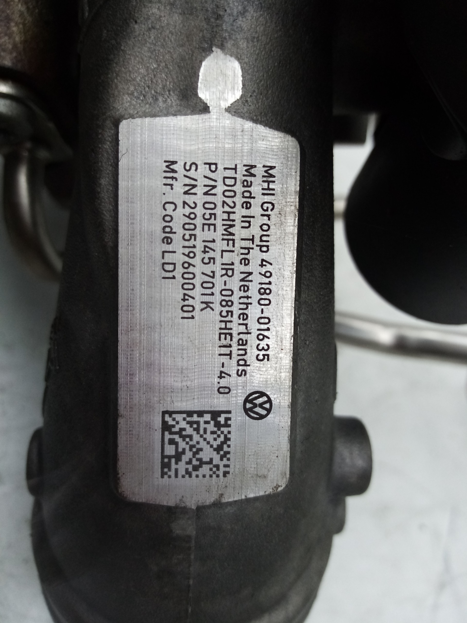 Turbocompresor VOLKSWAGEN Golf VII (5G1, BQ1, BE1, BE2) Imagem-2