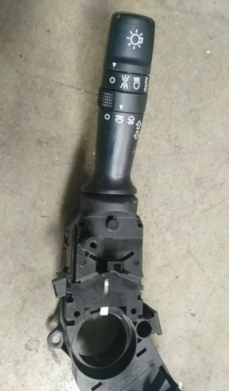 Conjunto / manetes de luzes e limpa vidros KIA Rio III (UB) Imagem-2