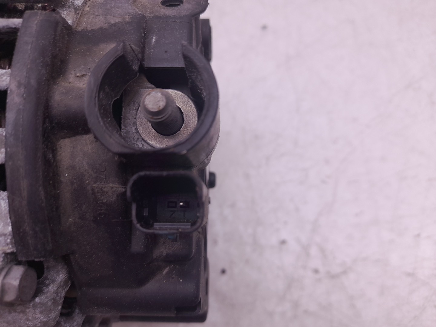 Alternator PEUGEOT 3008 I (0U_) Imagem-2