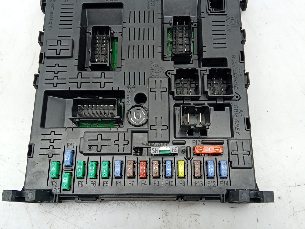 Boîte de fusibles / SAM / BSI PEUGEOT 3008 I (0U_) Imagem-2