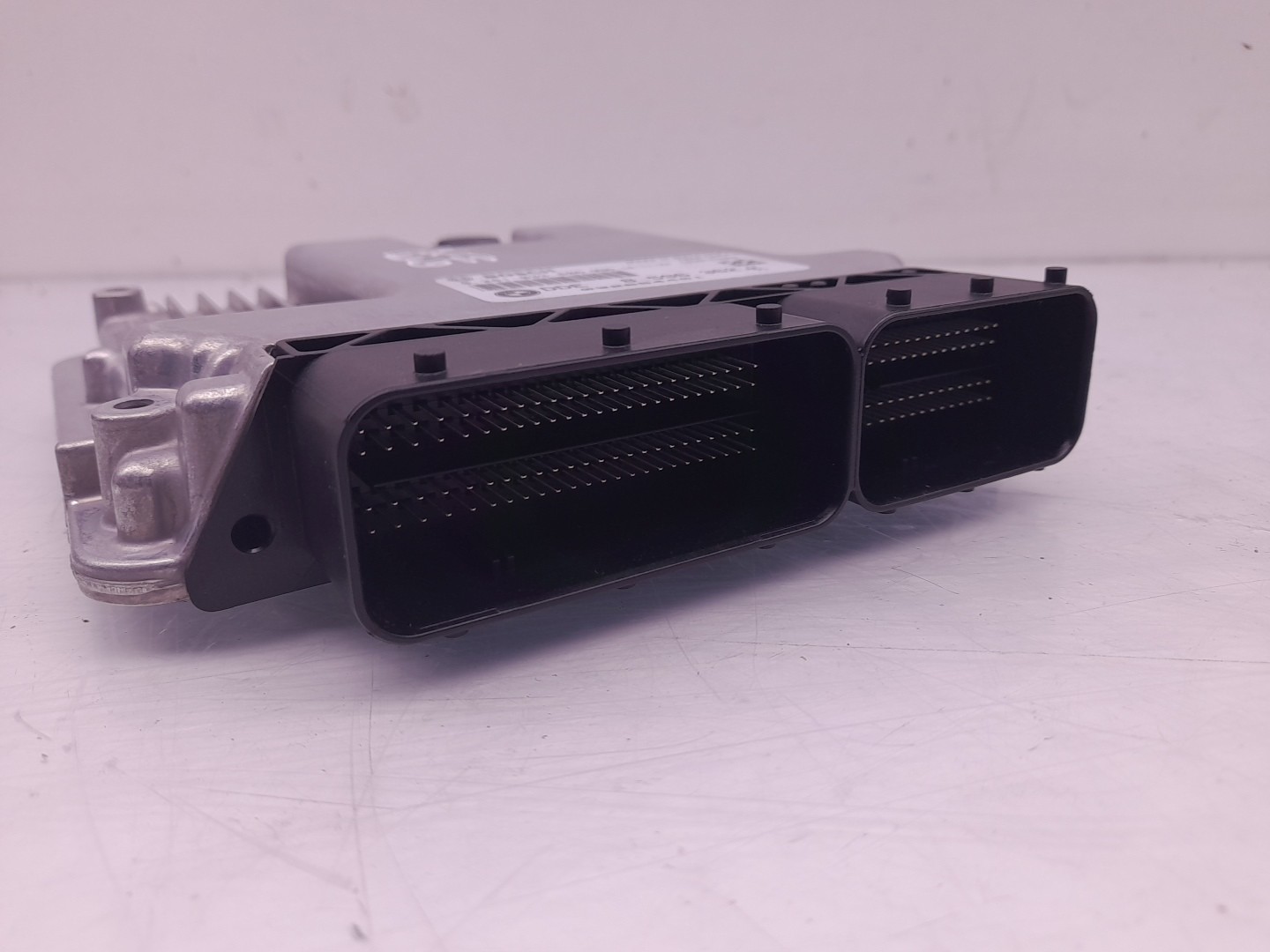 Centralina motor / ECU BMW 1 (F20) Imagem-1