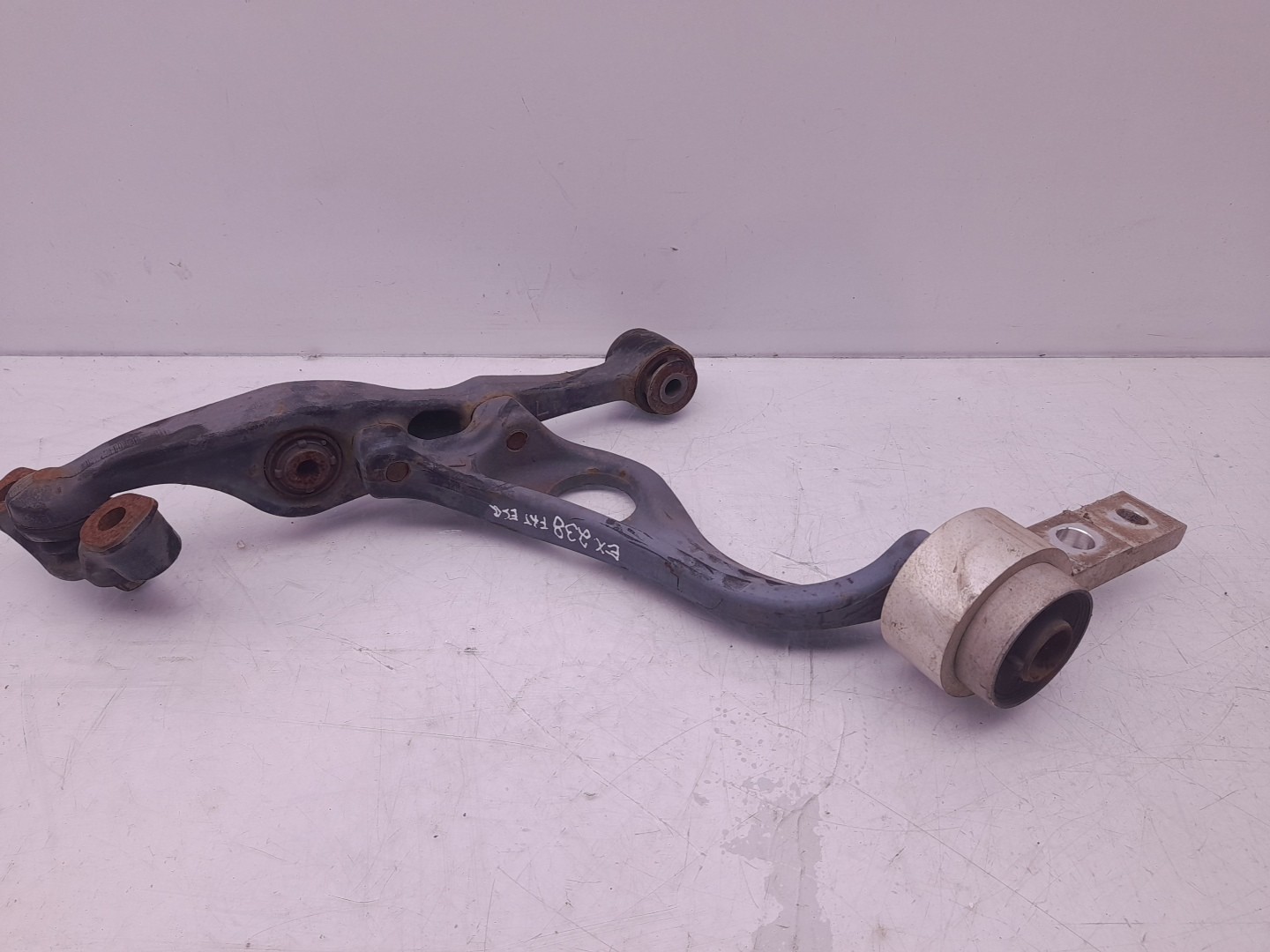 Left front suspension arm