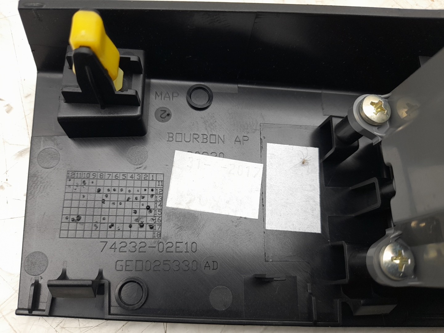 Mando / interruptor elevalunas delantero izquierdo TOYOTA Auris Hatchback (_E18_) Imagem-3