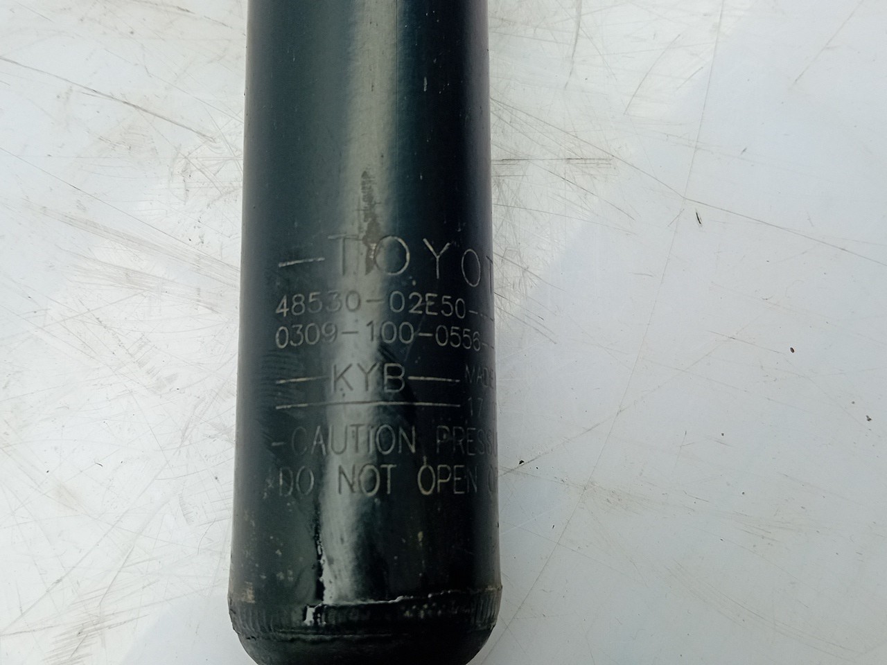 Right Rear Shock Absorber TOYOTA Auris Hatchback (_E18_) Imagem-3