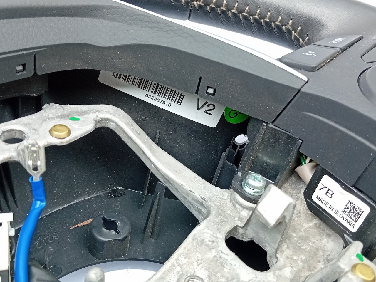 Steering wheel TOYOTA Auris Hatchback (_E18_) Imagem-3