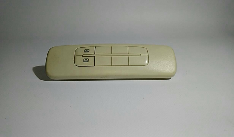 Comando / interruttore alzacristallo anteriore sinistro