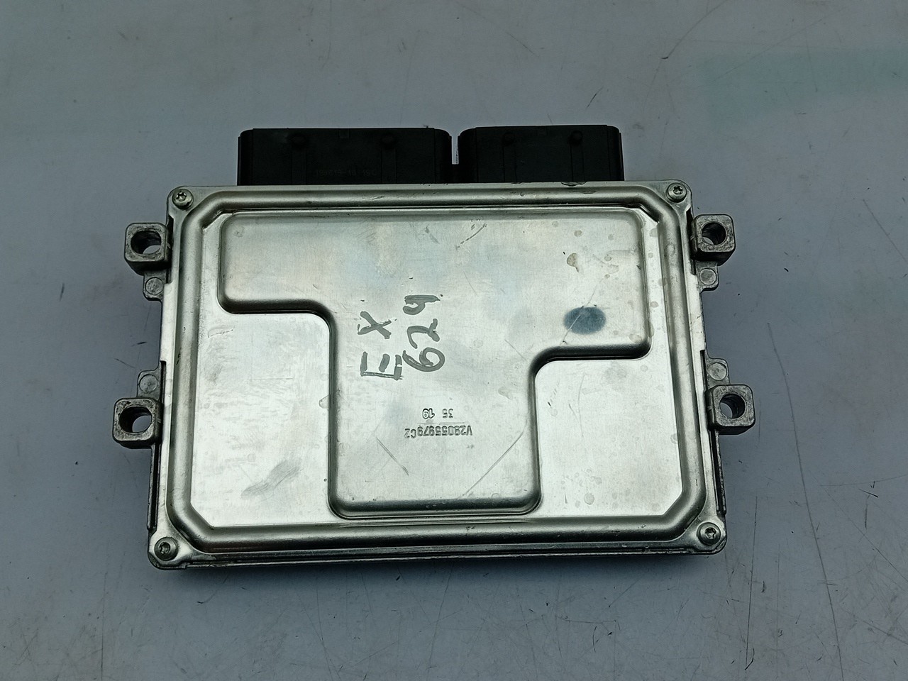 Centralina motor / ECU OPEL Corsa F Imagem-1
