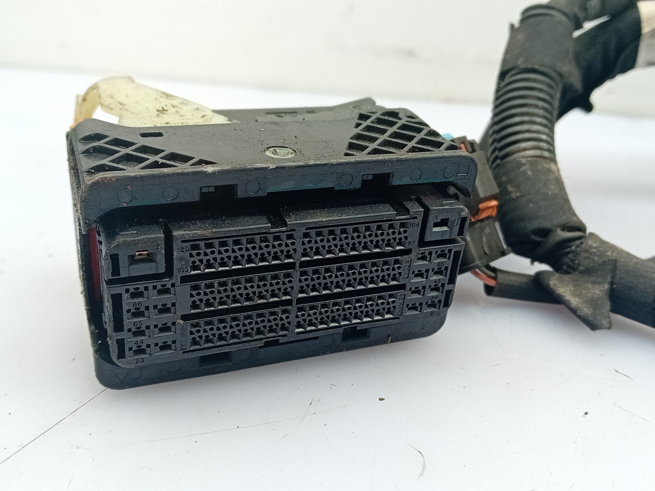 Engine electrical installation / engine wiring OPEL Corsa F Imagem-1
