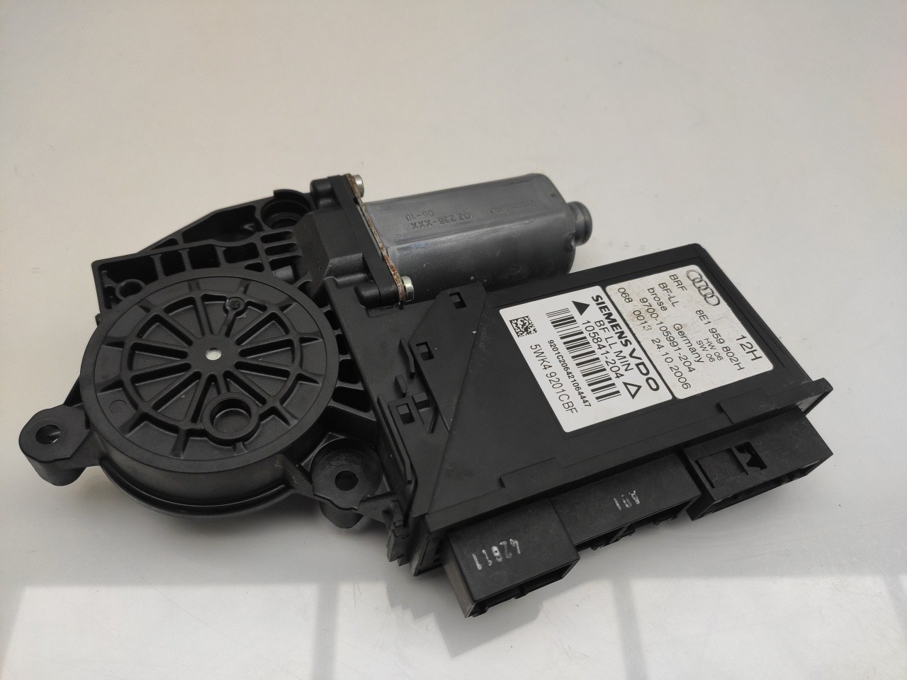 Front Right Door Window Regulator Motor