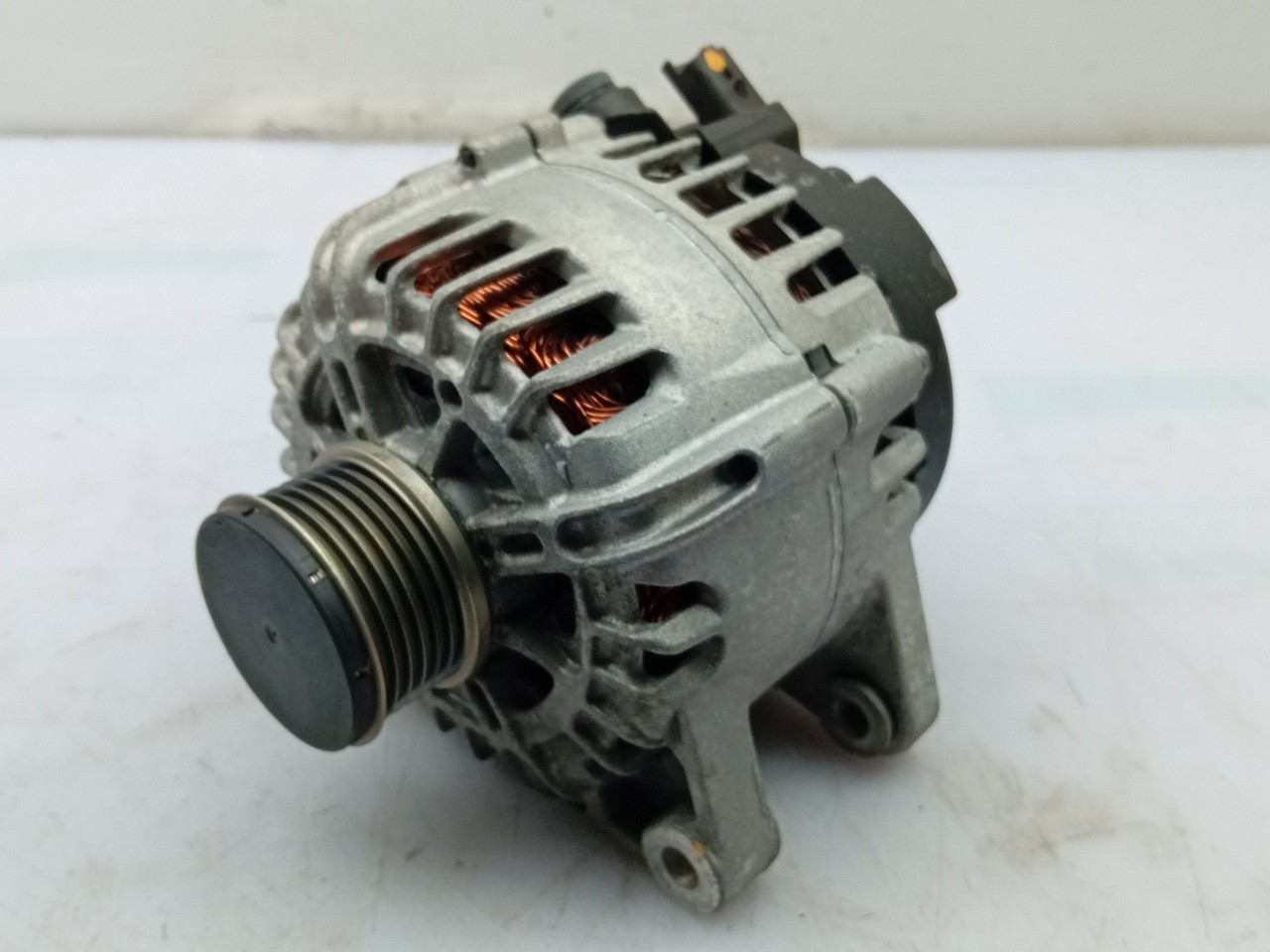 Alternador