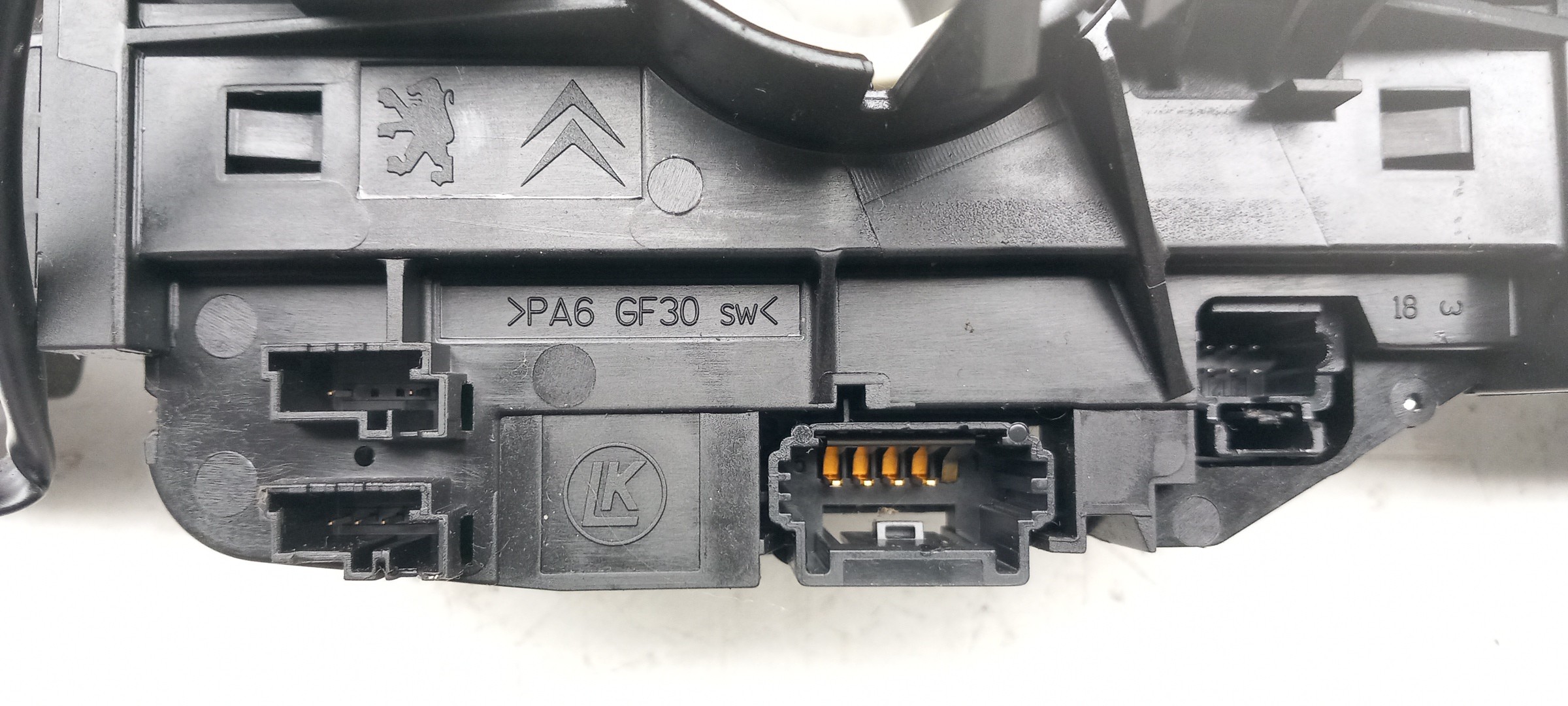 Airbag strap PEUGEOT 3008 I (0U_) Imagem-2