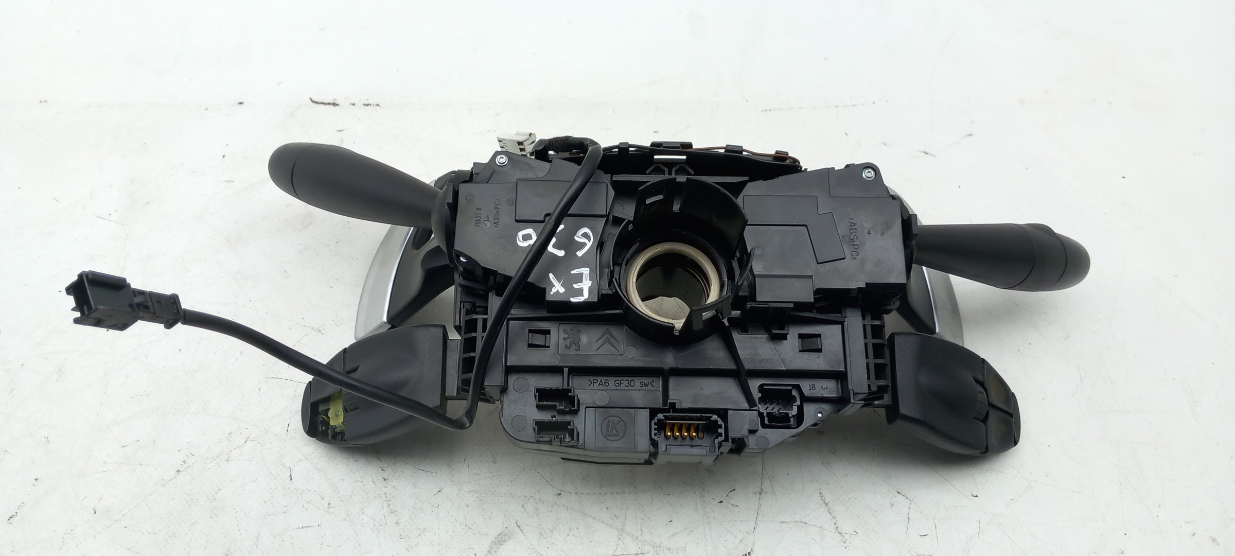 Airbag strap PEUGEOT 3008 I (0U_) Imagem-1