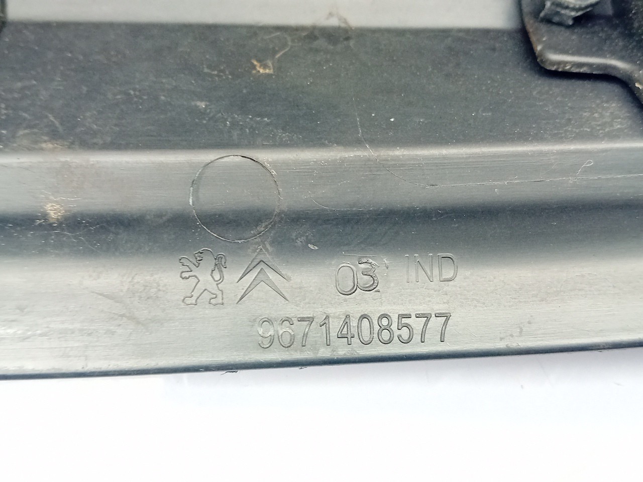 Moulure PEUGEOT 3008 I (0U_) Imagem-1