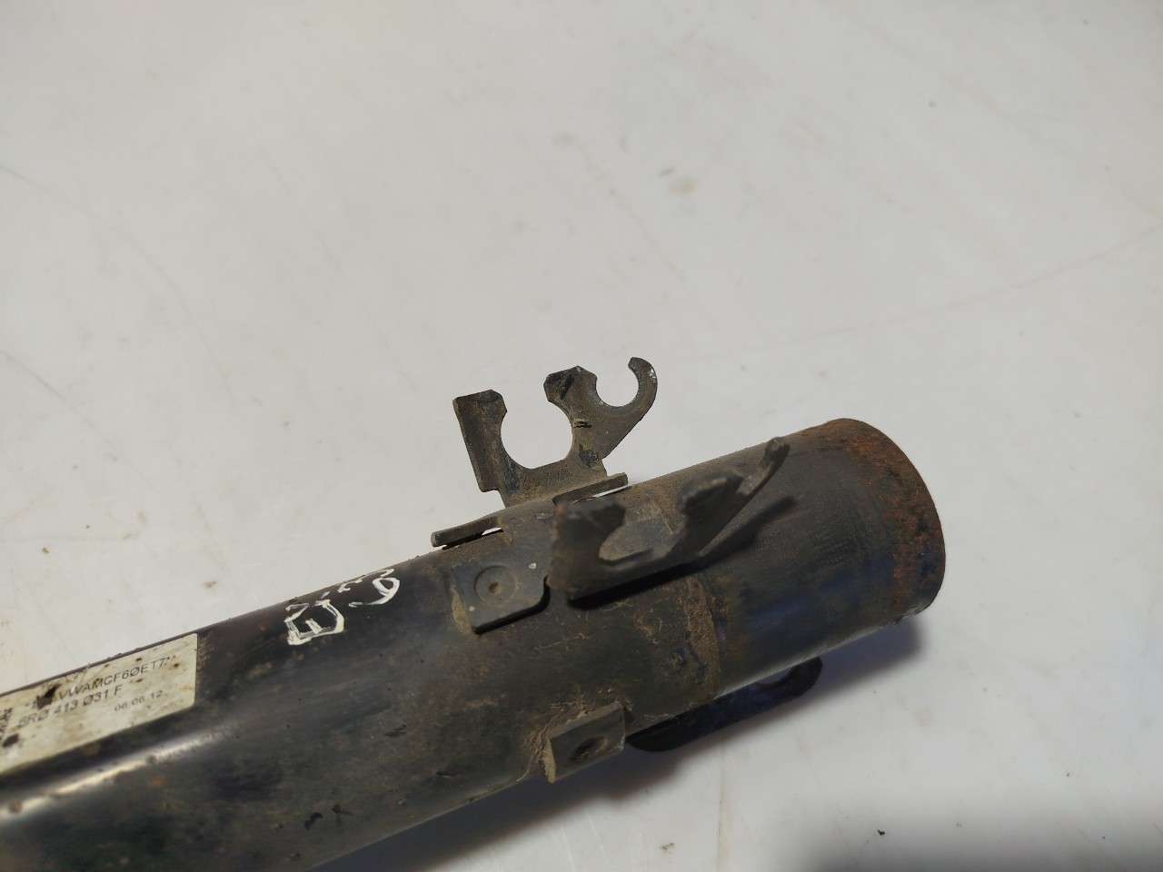 Left Front Shock Absorber SEAT Ibiza IV SportCoupe Van (6J1, 6P5) Imagem-3