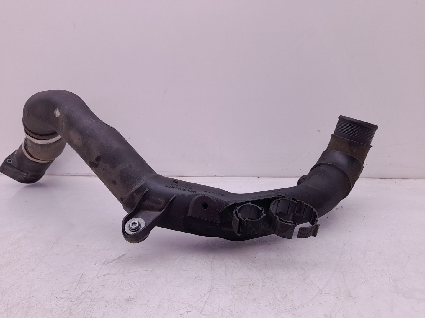 Intercooler pipe