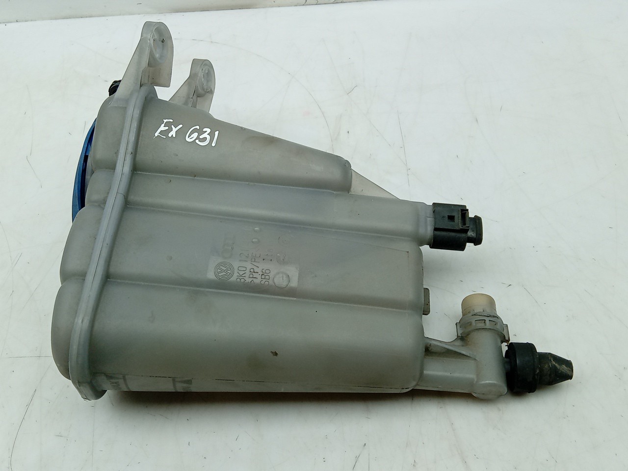 Réservoir/ Vase D'expansion De Liquide De Refroidissement AUDI A4 (8K2, B8) Imagem-1