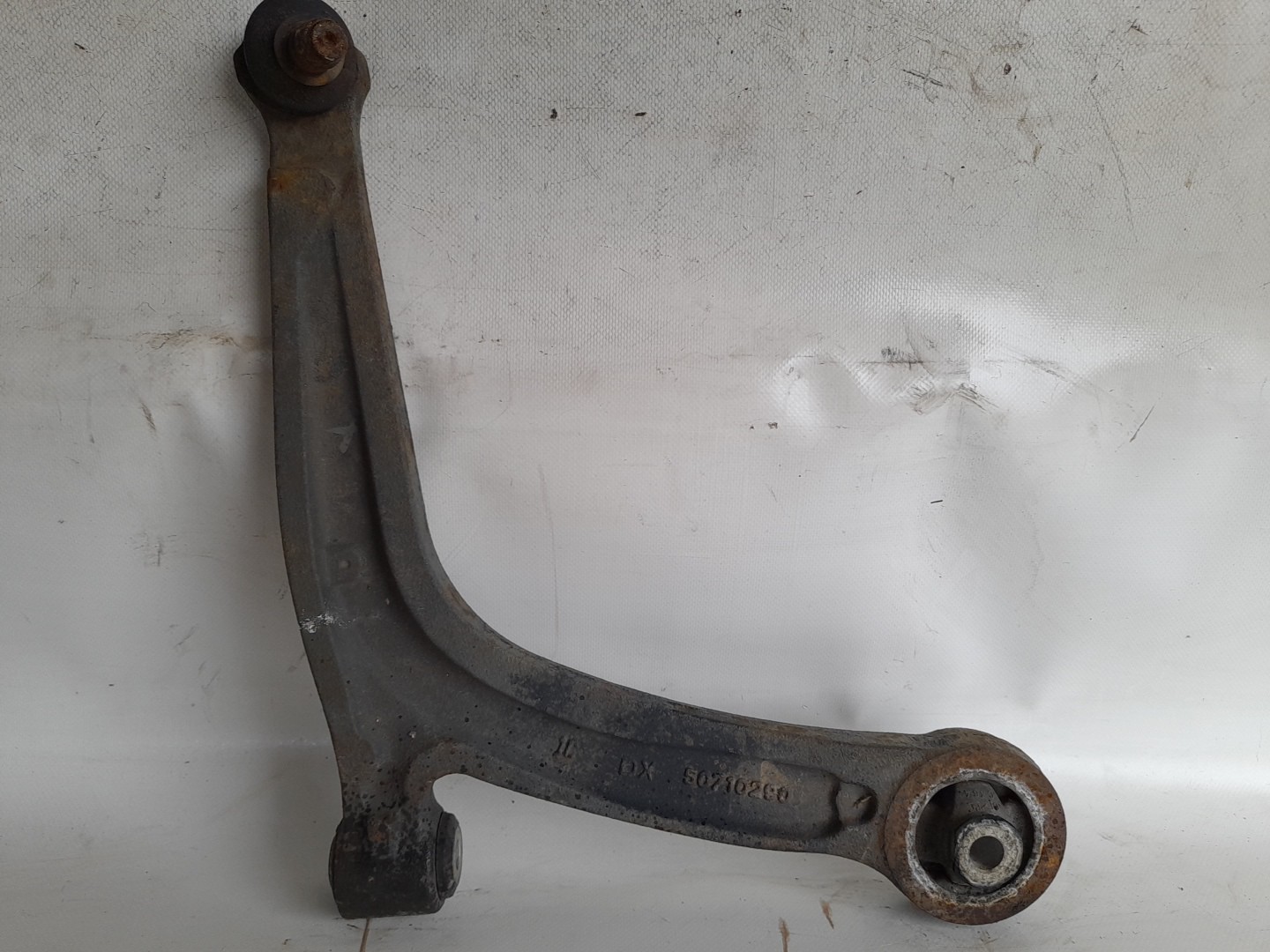 Braccio di sospensione anteriore destra