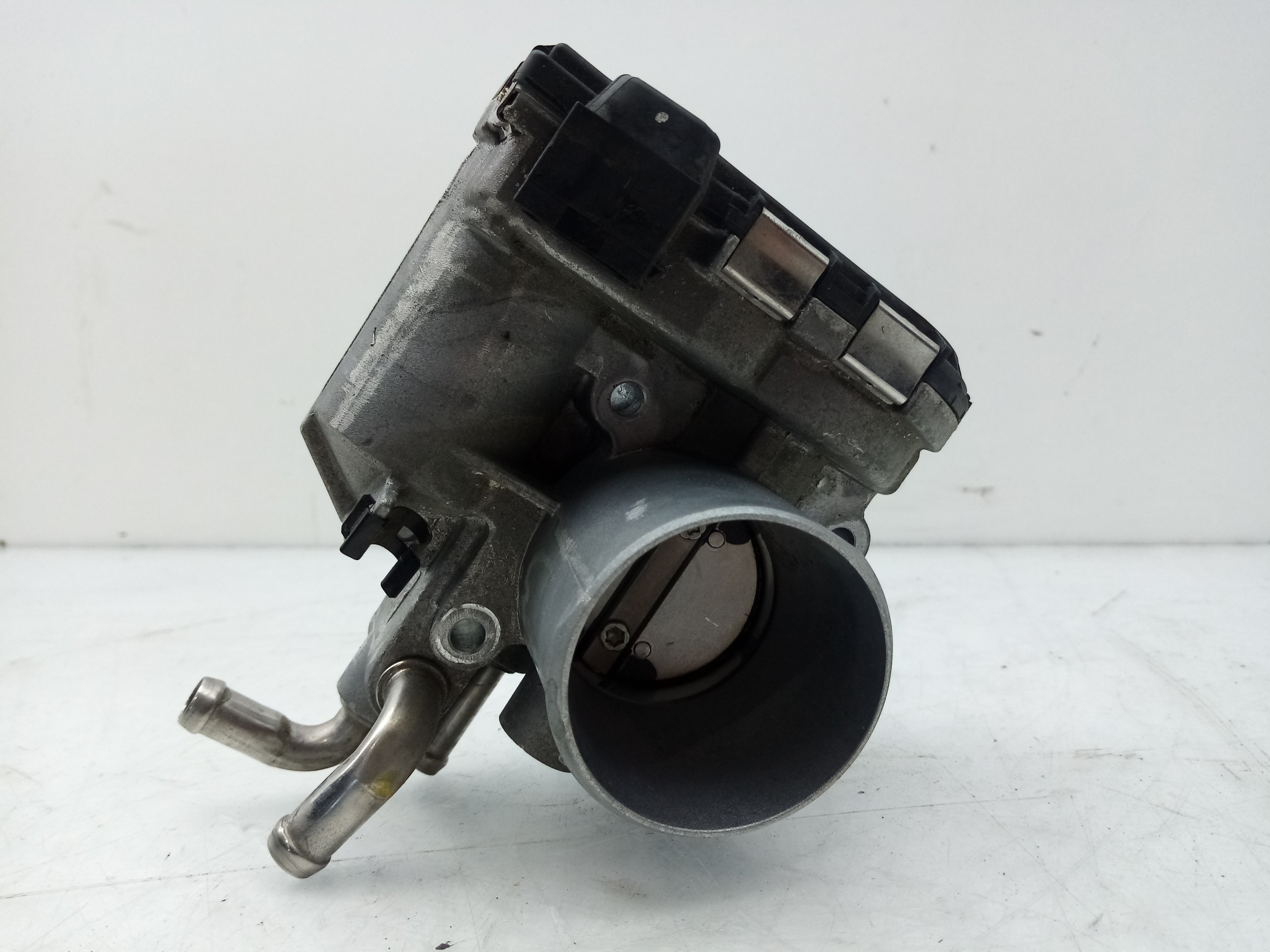 Throttle body