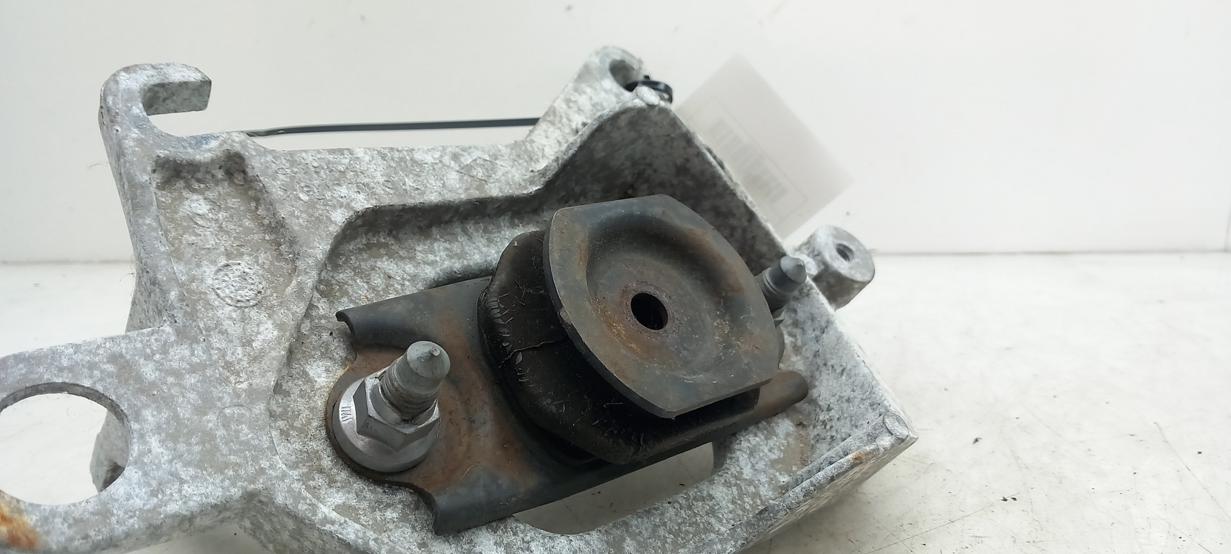Engine Mount NISSAN Qashqai II (J11) Imagem-1