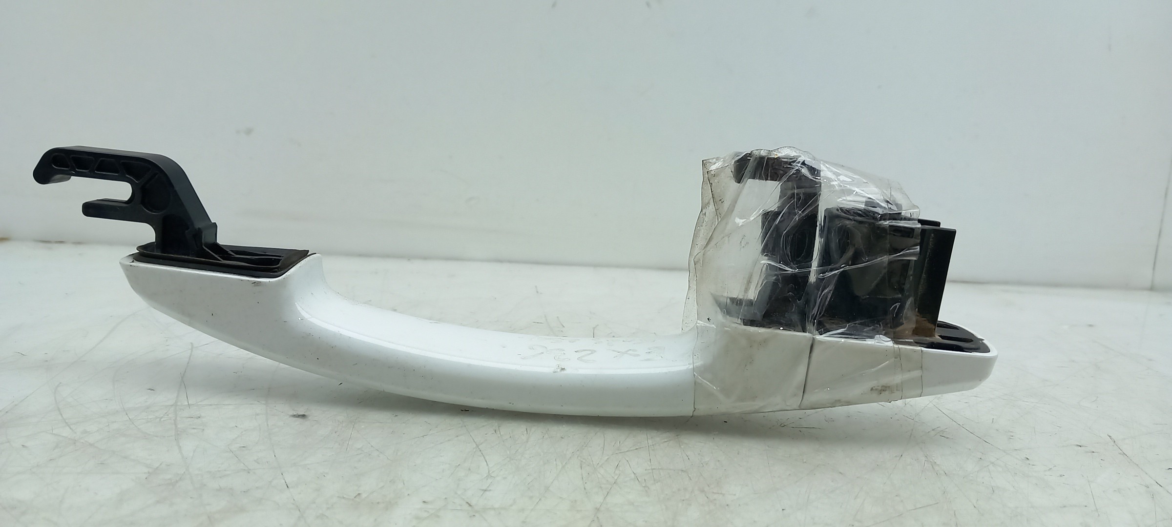 Manija puerta Trasero Derecho OPEL Astra J Sports Tourer Imagem-1