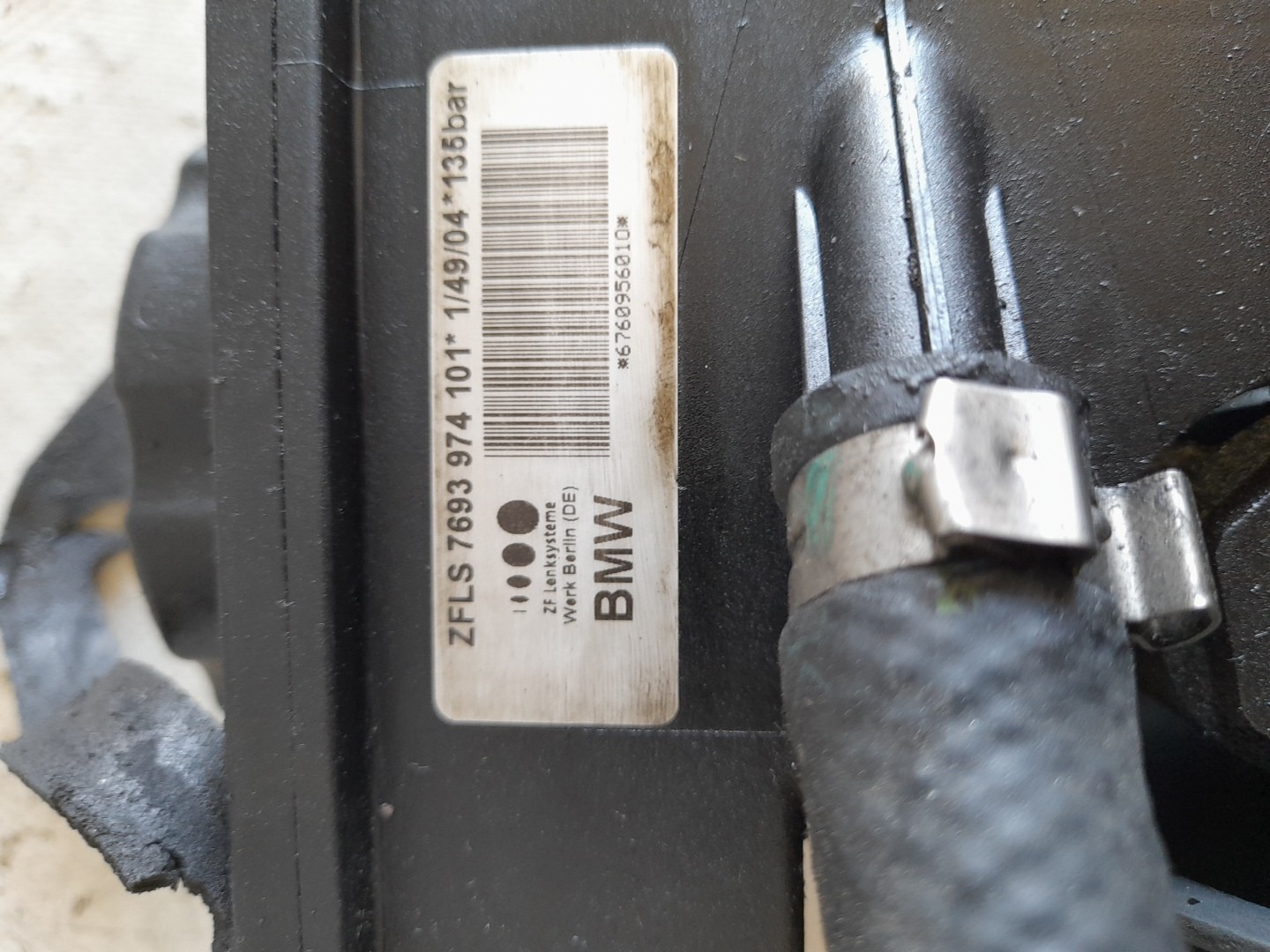 Steering pump BMW 5 (E60) Imagem-1