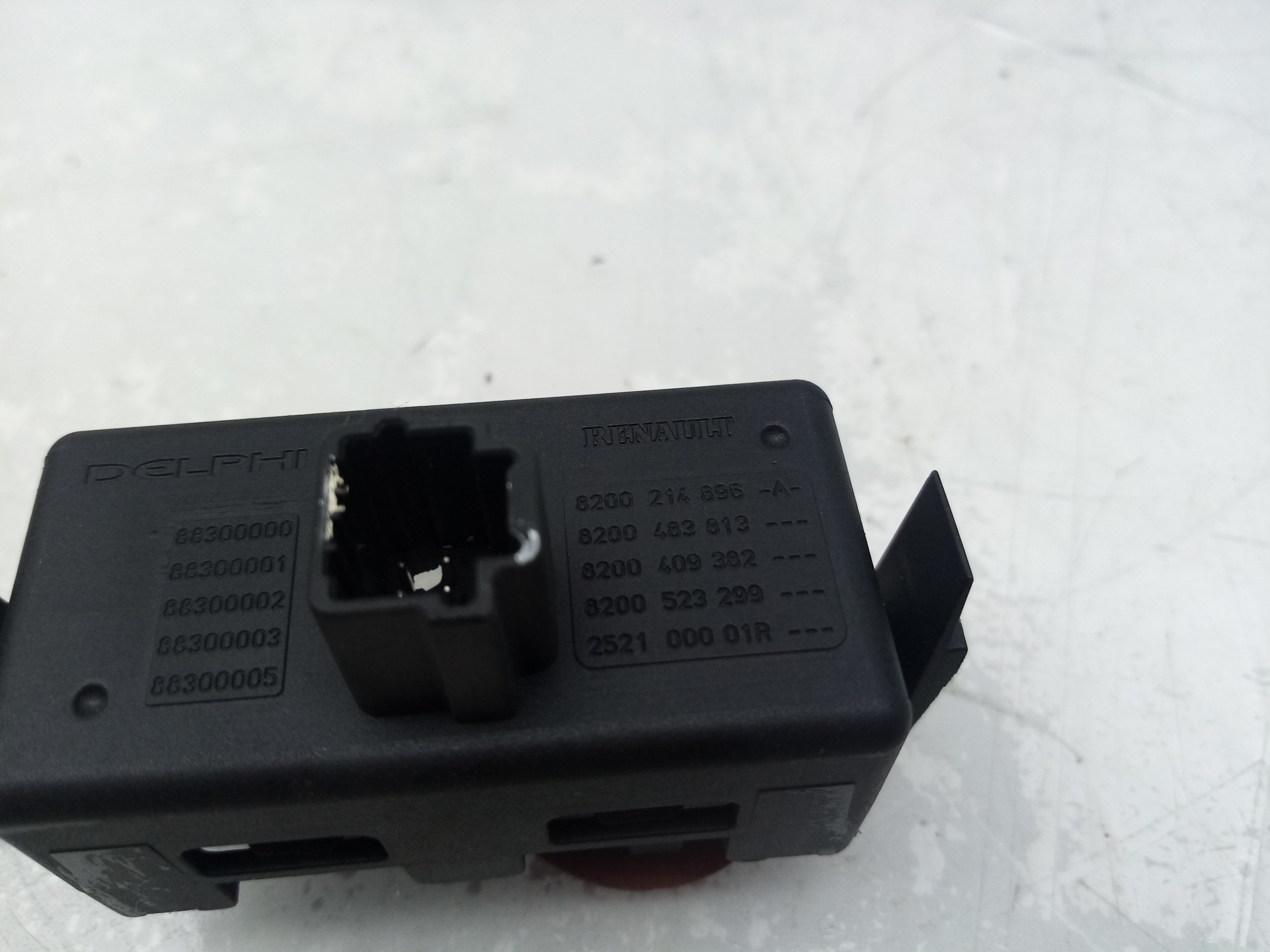 Botón / interruptor de 4 intermitentes RENAULT Clio III (BR0/1, CR0/1) Imagem-1