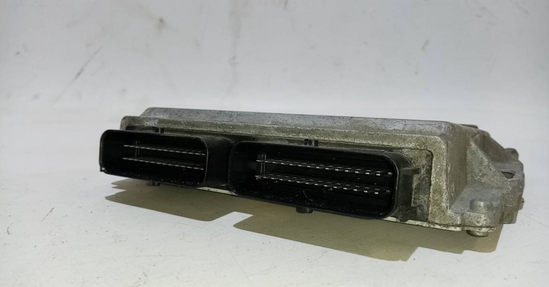Centralina motor / ECU OPEL Meriva B Imagem-1